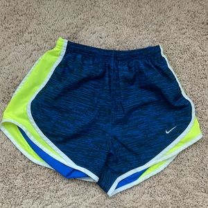 Nike shorts(XS). Are in great condition.